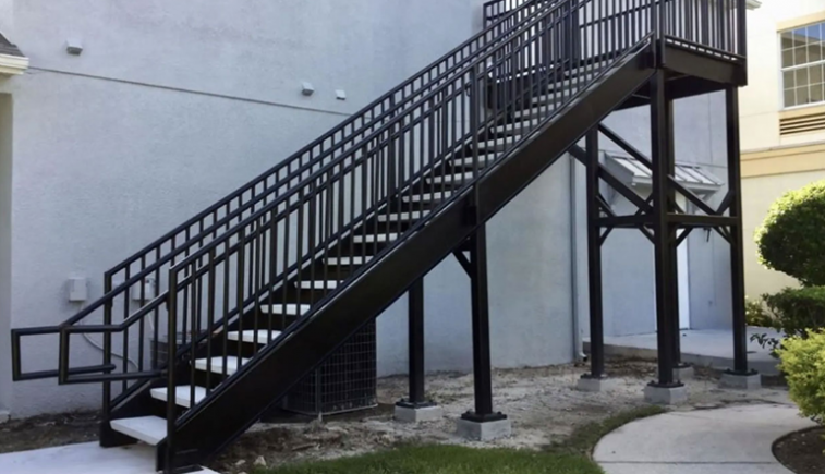 Açılır Kapanır Yangın Merdiveni